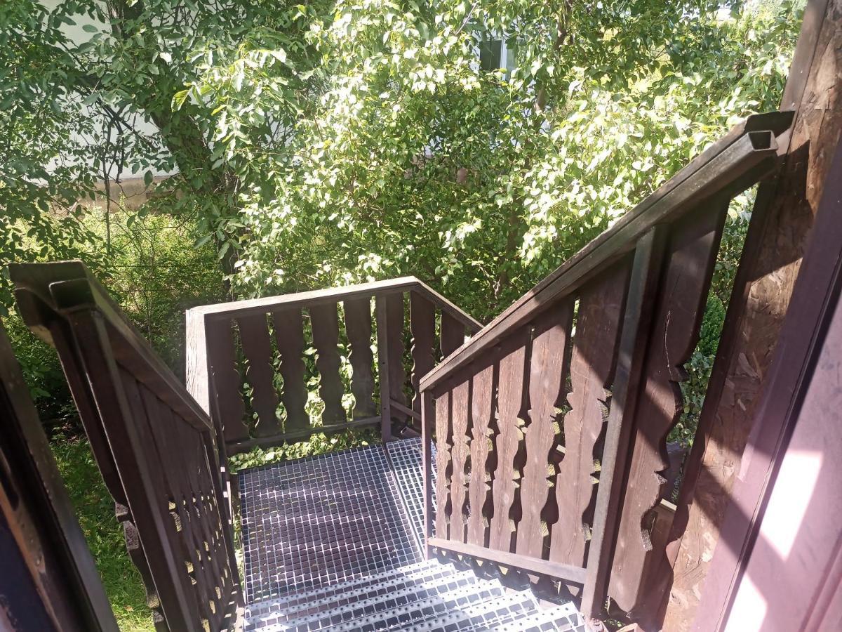 Pokoj W Domu Z Duzym Ogrodem Krakau Exterior foto